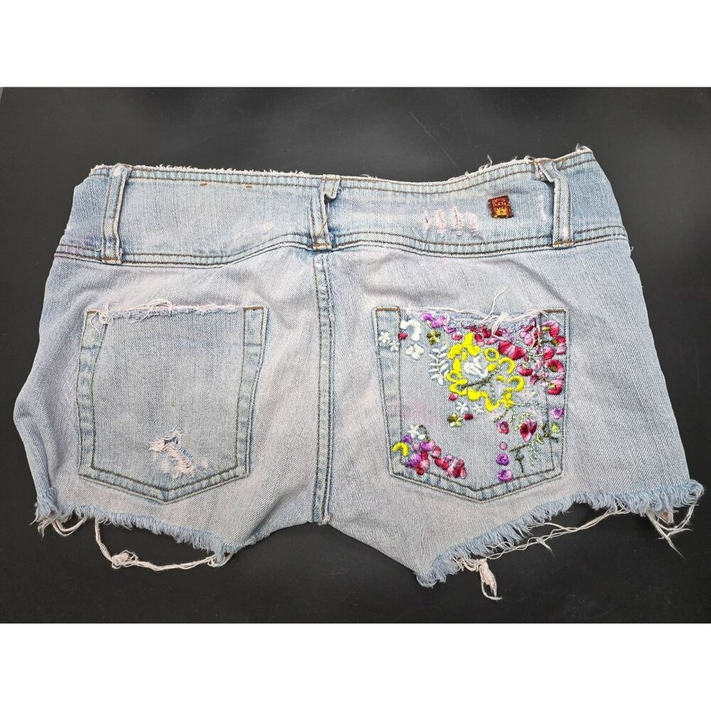 Bongo Juniors Cut-off Denim Shorts With Floral Embroidery Size 7 JJ4017
